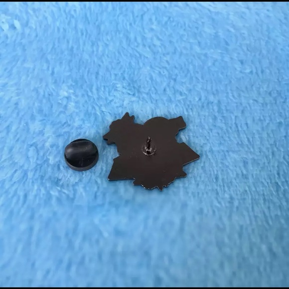 Prose Before Bros Feminist Bibliophile Pin - Picture 3 of 4